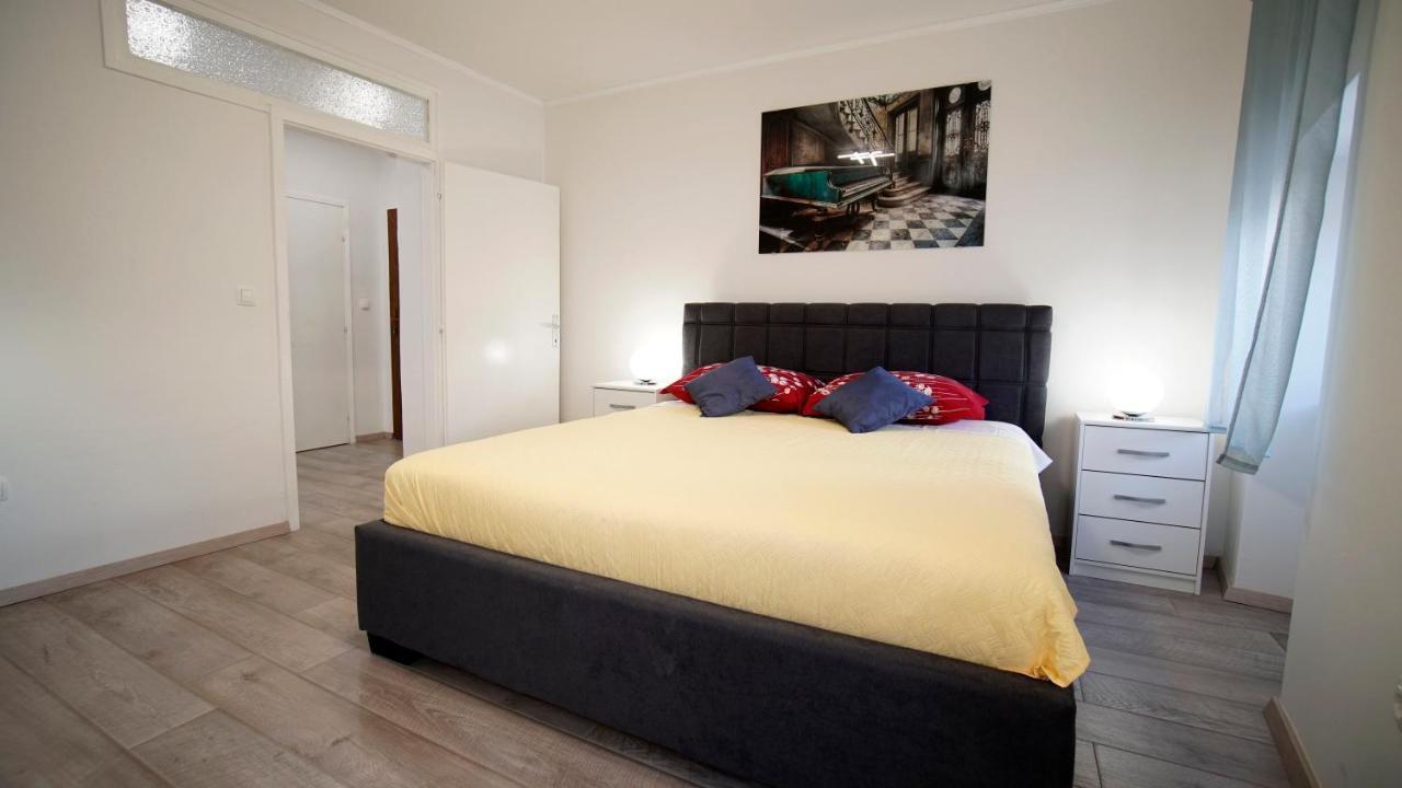 Apartment Caramela Nin Exteriér fotografie